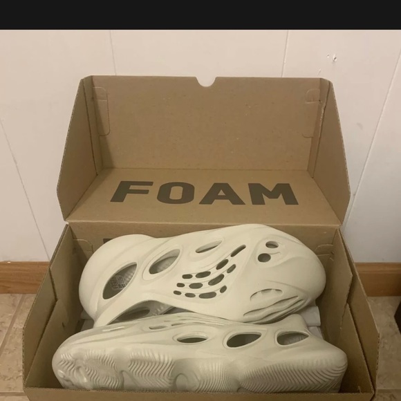 Authentic Yeezy foam runners brand new